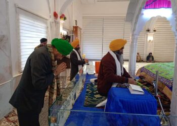 जाने माने भजन गायक लखबीर सिंह लक्खा पहुंचे गुरुद्वारा श्री पांवटा साहिब
