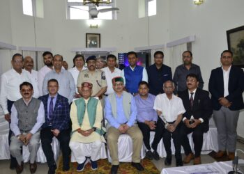 नाहन : केंद्र व प्रदेश सरकार की योजनाओं को और समर्पण से करें लागू बोले राज्यपाल