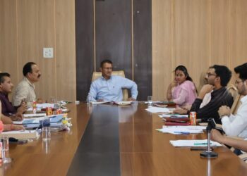 उपायुक्त की अध्यक्षता में जिला स्तरीय सार्वजनिक वितरण समिति व सतर्कता समिति की समीक्षा बैठक हुई आयोजित