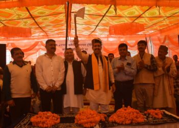 लोक निर्माण विभाग के अधिकारी रखें गुणवत्ता का ख्याल-विक्रमादित्य सिंह