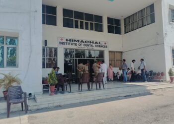 पांवटा साहिब : हिमाचल इंस्टिट्यूट ऑफ़ डेंटल कॉलेज मे दूसरे पक्ष को मिली एंट्री