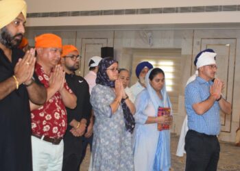 उपायुक्त ने पांवटा साहिब गुरूद्वारा में माथा टेका,पांवटा में ईएसआई अस्पताल बनाने का मामला आगे बढ़ाया जायेगा