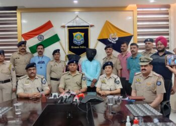 नाहन : श्री जगन्नाथ यात्रा में चैन स्नैचिंग करने वाले दंपत्ति को पुलिस ने दिल्ली से किया गिरफ्तार