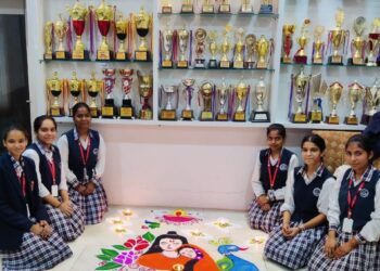 पावटा साहिब : दूनवैली स्कूल में आयोजित किया गया रंगोली  कंपटीशन