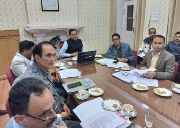 सर्दी के मौसम से संबंधित तैयारियों को लेकर समीक्षा बैठक आयोजित