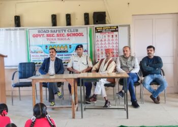 पांवटा साहिब : रोड सेफ्टी क्लब द्वारा राजकीय वरिष्ठ माध्यमिक पाठशाला टोका नगला में जागरूकता शिविर का किया आयोजन