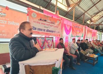 शिलाई में त्रिदेव सम्मेलन  हुआ आयोजित , पूर्व विधायक बलदेव सिंह तोमर का उद्योग मंत्री हर्षवर्धन पर जोरदार हमला