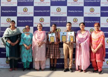 द स्कॉलर्स होम स्कूल के विद्यार्थियों का विज्ञान की तरफ रुझान