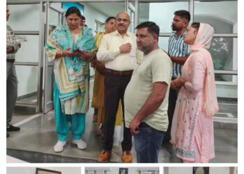 एस पी रमन कुमार मीणा के खिलाफ FIR दर्ज करने को डी आई जी  सौंपी शिकायत , सस्पेंड करने की भी मांग