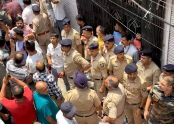 नाहन में हिंदू संगठनों के कार्यकर्ताओं का धरना प्रदर्शन