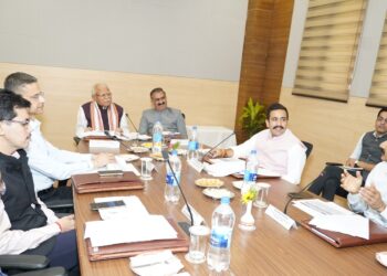 मुख्यमंत्री ने अम्रुत योजना में पहाड़ी राज्यों के लिए मापदंडों में ढील देने का आग्रह किया , चंडीगढ़ में केंद्रीय मंत्री के साथ बैठक में मुख्यमंत्री ने उठाए हिमाचल के मुद्दे