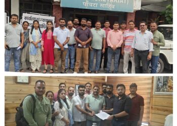 पांवटा साहिब : पटवारी एवं कानूगो महासंघ ने एसडीएम के माध्यम से मुख्यमंत्री को भेजा ज्ञापन