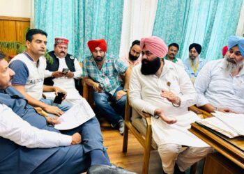 पंजाब टैक्सी ऑपरेटर यूनियन ने उप-मुख्यमंत्री से की भेंट