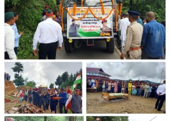 राजगढ़ : शहीद प्रवीण शर्मा को दी सैन्य सम्मान अश्रुपूर्ण विदाई , शहीद प्रवीण शर्मा अमर रहे के नारों से गूंज उठा पाहलु गांव