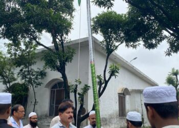 पावटा साहिब : मदरसे में शान से लहराया तिरंगा, छात्रों ने लगाए हिंदुस्तान जिंदाबाद के नारे