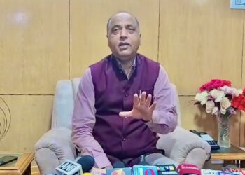 समस्याओं का समाधान करने के बजाय हिमकेयर बंद करना हल नहीं