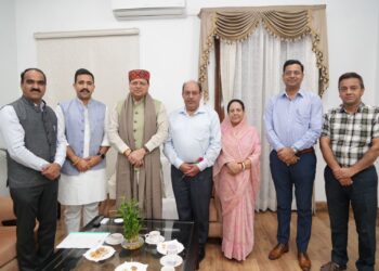 विक्रमादित्य सिंह ने उत्तराखंड के मुख्यमंत्री से भेंट की,पांवटा साहिब के यमुना पुल की मरम्मत पर हुई चर्चा