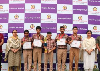 द स्कॉलर्स होम स्कूल के भावेश भार्गव एवं परांजय तोमर राज्य स्तरीय प्रतियोगिता के लिए चुने गए