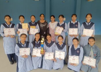 पांवटा साहिब : बास्केटबॉल में छाई गुरु नानक मिशन पब्लिक स्कूल की छात्राएं , किया प्रथम स्थान पर कब्जा
