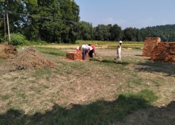 पावटा साहिब : कोर्ट स्टे होने के बावजूद निर्माण कार्य जारी , पुलिस प्रशासन में शिकायत करने के बावजूद नहीं हुई कारेवाही