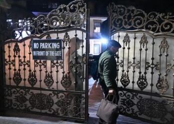 CBI के निशाने पर शिमला में तैनात ED अधिकारी:55 लाख की रिश्वत मांगने का आरोप; 1 करोड़ की नकदी बरामद, अधिकारी फरार