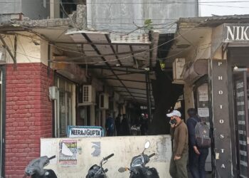 पांवटा साहिब: कोर्ट परिसर में बन रहे अवैध चैंबर्स को लेकर एसडीएम को सौंपी शिकायत,जांच के निर्देश