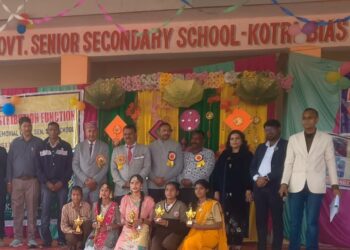 पांवटा साहिब : कोटडी व्यास स्कूल में रही वार्षिक वितरण समारोह की धूम