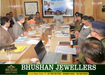 प्रदेश सरकार पुलिस विभाग के आधुनिकीकरण के लिए प्रतिबद्ध : मुख्यमंत्री पंजीकृत पुलिस चौकियों को एफआईआर दर्ज करने के लिए अधिकृत किया जाएगा , बोर्डों और निगमों में तैनात किए जाएंगे गृह रक्षक