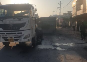 पांवटा साहिब: बजरी से भरा ट्रॉला पलटा, एस डी एम ने जांच के दिए आदेश