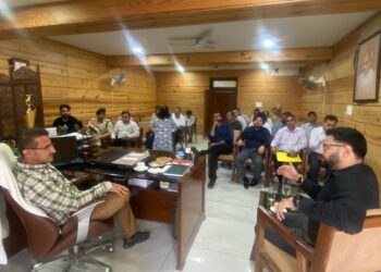 पांवटा साहिब में उपायुक्त की अध्यक्षता में समीक्षा बैठक आयोजित  