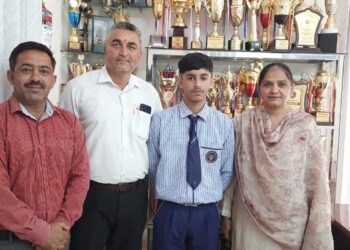 पांवटा साहिब : गुरु नानक मिशन पब्लिक स्कूल के नमन ठाकुर ने लहराया सफलता का परचम,  राष्ट्रीय अंडर-14 फुटबॉल प्रतियोगिता के लिए चयनित