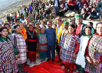 मुख्यमंत्री ने धनवास में एक मेगावाट सौर ऊर्जा परियोजना की आधारशिला रखी