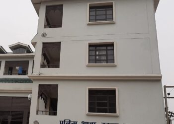 कालाअंब : पुलिस द्वारा जब्त टिप्पर  को पुलिस थाने के बाहर से ही चोरी कर ले गए चोर