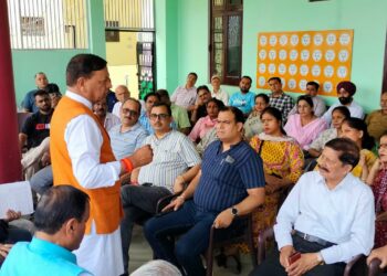 कांग्रेस सरकार ने शहरों में मिलने वाले पानी की दरो में 500 प्रतिशत की बढ़ौतरी कर दी