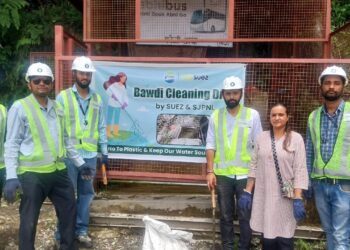 प्लास्टिक मुक्त पृथ्वी की ओर एक कदम: SJPNL और SUEZ ने मिलकर रामनगर बावड़ी में चलाया स्वच्छता अभियान