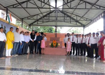 पांवटा साहिब के रामलीला मैदान में आयोजित किया गया उपमंडल स्तरीय स्वतंत्रता दिवस समारोह