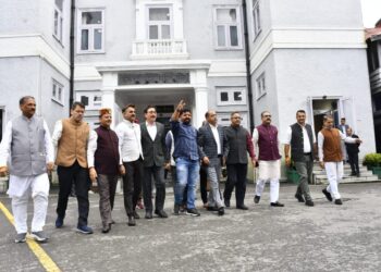 कांग्रेस सरकार की गलत नीतियों और भ्रष्टाचार की बजह से हुआ राज्य से उद्योगों का पलायन : जयराम ठाकुर