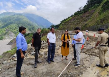 पांवटा साहिब : कच्ची ढांक, एन.एच. 707 पर मरम्मत एवं बहाली कार्य जारी