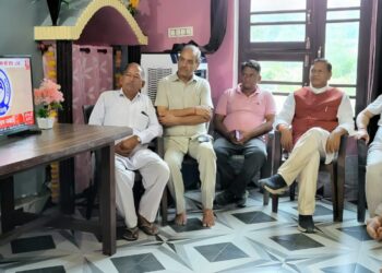 जयराम ठाकुर, डॉ बिंदल और सिद्धार्थन ने सुनी पीएम मोदी की मन की बात