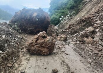 चंडीगढ़-मनाली हाईवे पंडोह डैम के पास फिर बंद, यात्री परेशान