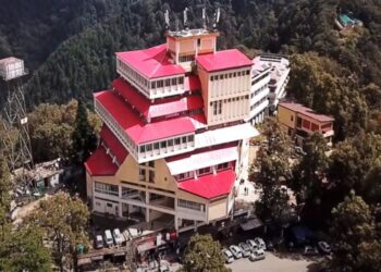 Shimla: HPU के शिक्षकों व कर्मचारियों को समय पर जारी नहीं हुआ वेतन, चेतावनी