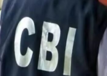 CBI की बड़ी कार्रवाई, जज के नाम पर रिश्वत मांगने के आरोप में वकील और सहयोगी गिरफ्तार