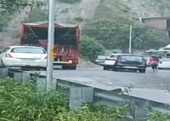 चंबा में बाथरी के पास लैंडस्लाइड, आवाजाही ठप