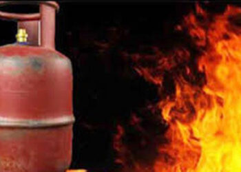 दुखद हादसा: गैस सिलेंडर की पाइप फटने से 3 साल की बच्ची की दर्दनाक मौ*त