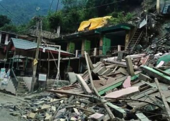 बारिश के रेड अलर्ट के बीच शिमला में घर पर लैंडस्लाइड, पिता-बेटी की मौ*त, पत्नी बाल-बाल बची