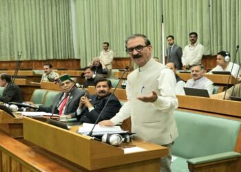 अब घर बैठे ही करा सकेंगे जमीन की रजिस्ट्री और इंतकाल, हिमाचल विधानसभा में पारित हुआ ये विधेयक