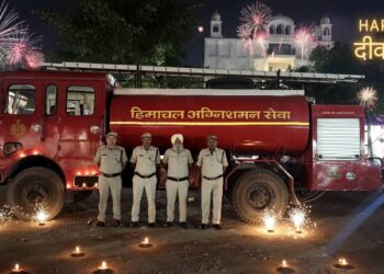 पांवटा साहिब अग्निशमन सेवा दीपावली पर  जनता की सुरक्षा में तत्पर