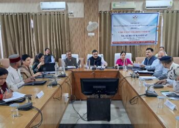 सुरेश कश्यप ने नाहन में जिला विकास समन्वय एवं निगरानी समिति बैठक की अध्यक्षता की सांसद ने विकास कार्यों में गुणवत्ता सुनिश्चित करने के दिए निर्देश