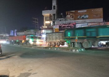 पांवटा साहिब : बड़े-बड़े ट्रालों-टिप्पर की आवाजाही से परेशान  लोग