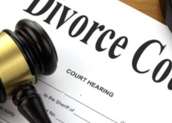 पति को कोर्ट से मिला न्याय: व्हाट्सएप पर मिली थी पत्नी की आपत्तिजनक वीडियो, अदालत ने दी तलाक को मंजूरी